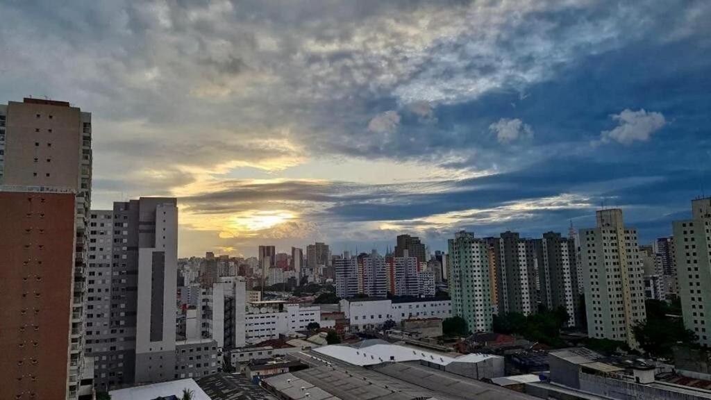Funcional No Bras Com Piscina/metro Bras Apartamento